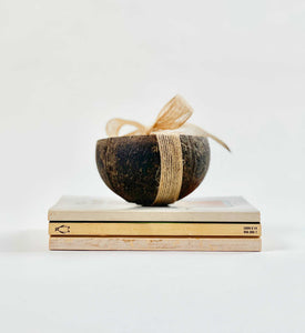 Coconut bowl candle - rosewood & coconut cream fragrance