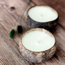 Load image into Gallery viewer, Coconut bowl candle - Bug Off citronella fragrance
