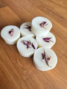 Hand-poured deluxe soy wax melts - Jasmine Rose & Oud