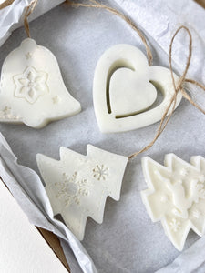 Hand-poured natural wax Christmas tree decorations - Winterwonderland Fragrance