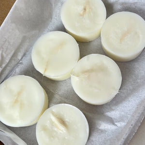 Hand-poured deluxe wax melts - Angel Wings