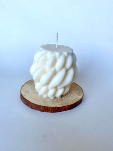 Love Knot Sculpted Candle